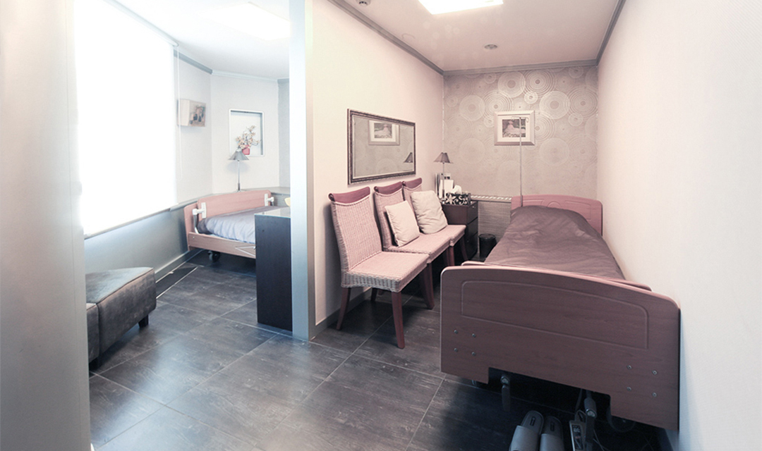 Recovery room